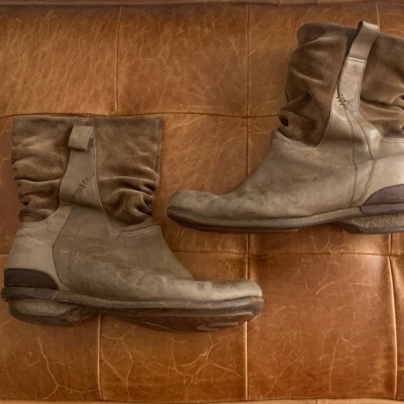 Patagonia Shoes - Patagonia Women’s Brown Leather & Suede Slouchy “Addie Boot” In Peat Brown- 8.5